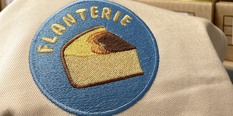 Broderie personnalisée sur vêtement